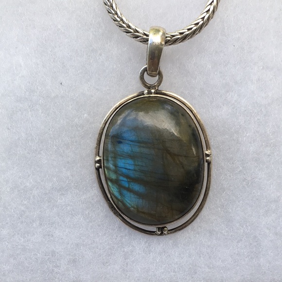 Jewelry - SOLD Glittering Laboradite Necklace
